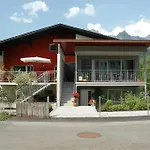 Bachmann Apartment *